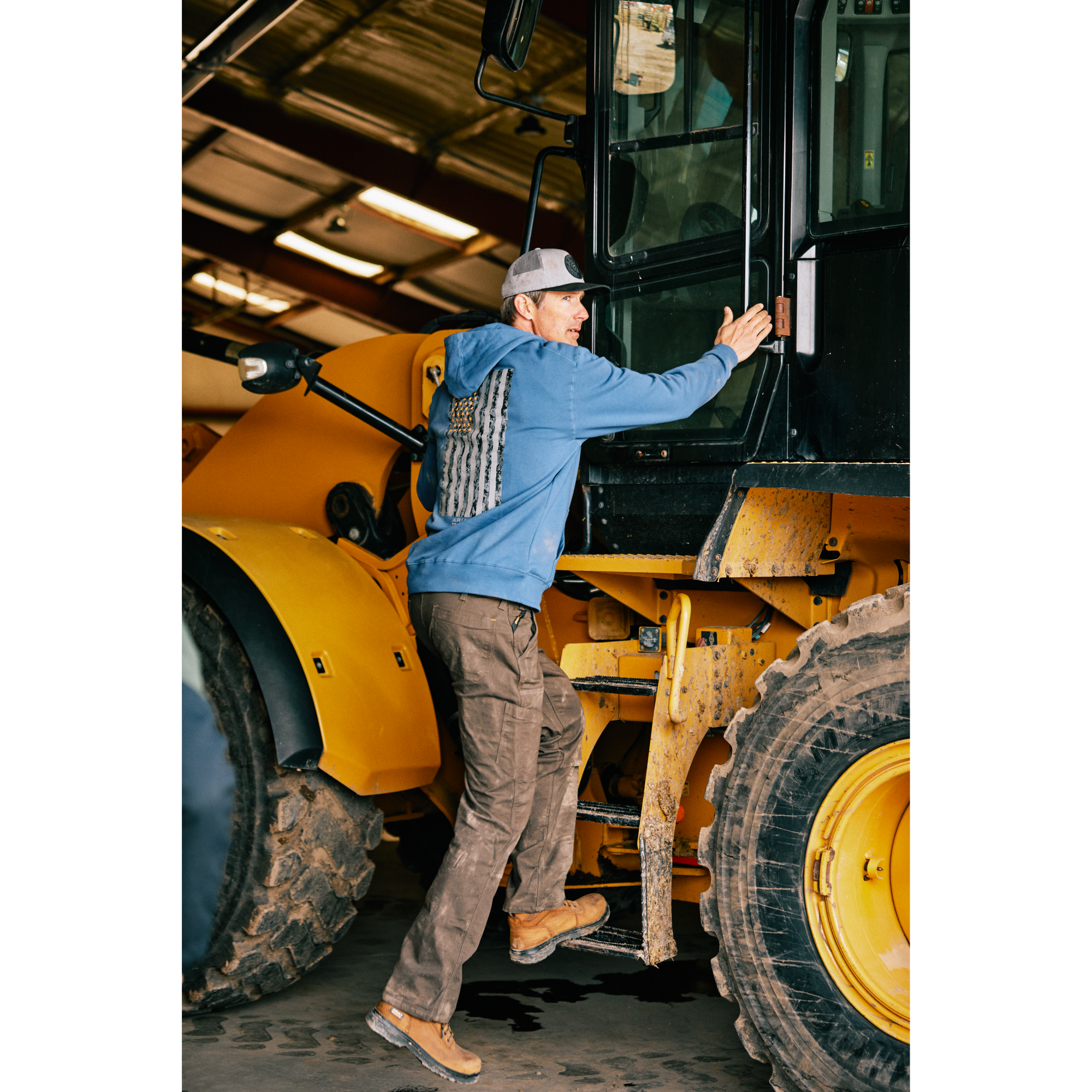 Ariat Men's Rebar Flag Graphic Black Full Zip Hoodie 10041498 Ariat Men's Rebar Flag Graphic Black Full Zip Hoodie 10041498 -Wildwest Store F22 MNS Work Idaho LaCunha Shot 11 4409 RTL321