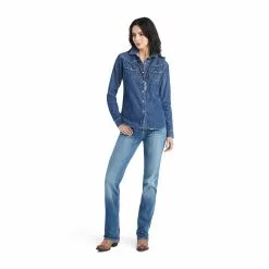 Ariat® Ladies Farriday Bluelight Denim Button Down Shirt 10042258 3 Ariat® Ladies Farriday Bluelight Denim Button Down Shirt 10042258 -Wildwest Store F22 WMS WEST 10042258 full