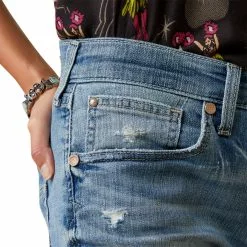 Ariat® Ladies 5" Stephanie Light Wash Denim Shorts 10044360 -Wildwest Store S23 WMS WEST 10044360 detail02
